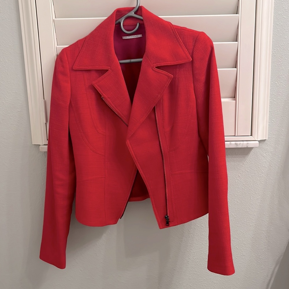 T Tahari blazer. Size 2.
